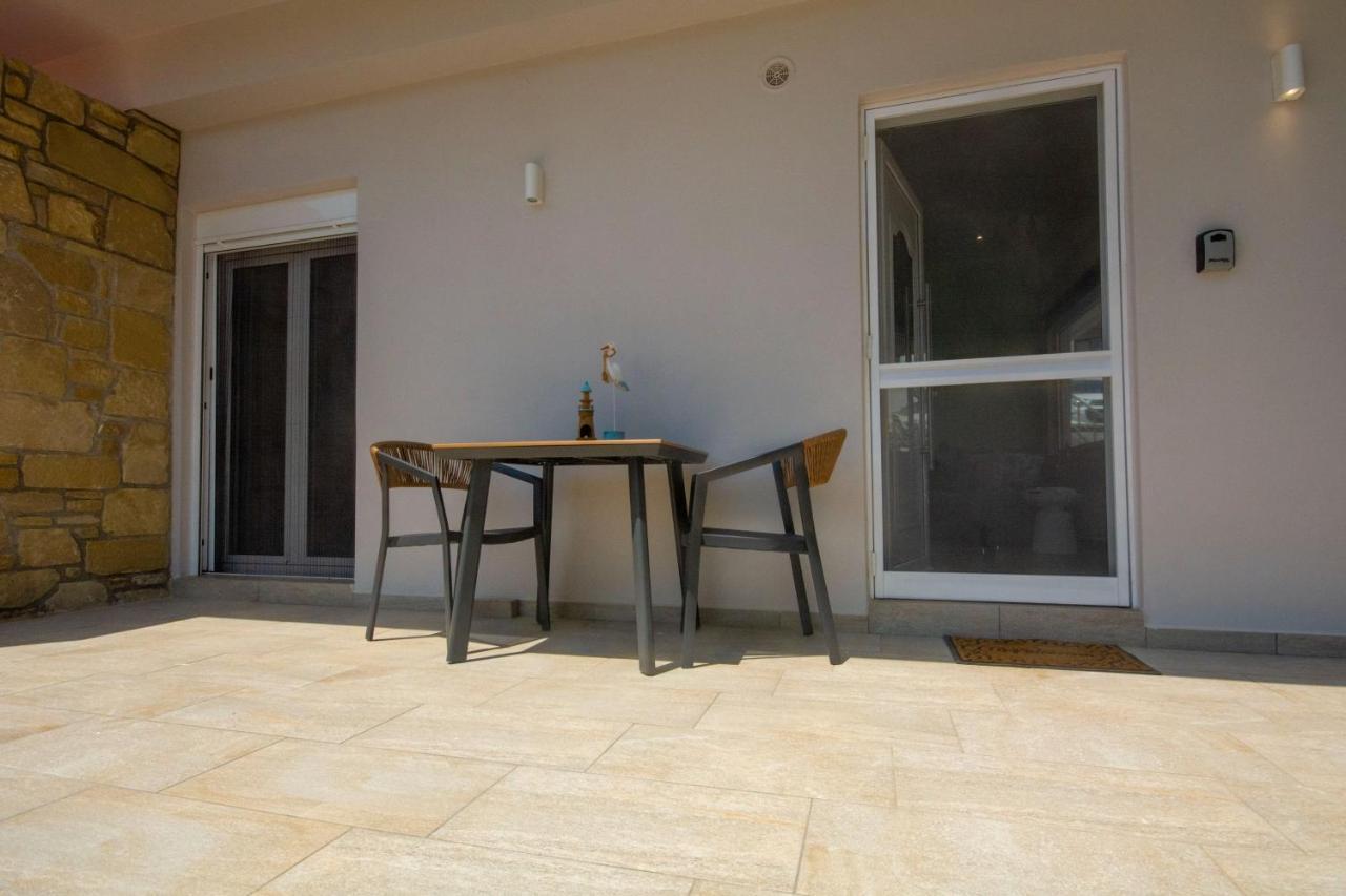 Arismari House Apartment Ravdhoukha Luaran gambar